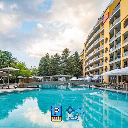Hvd Viva Club Ultra All Inclusive - Private Beach & Free Parking Golden Sands Exterior photo