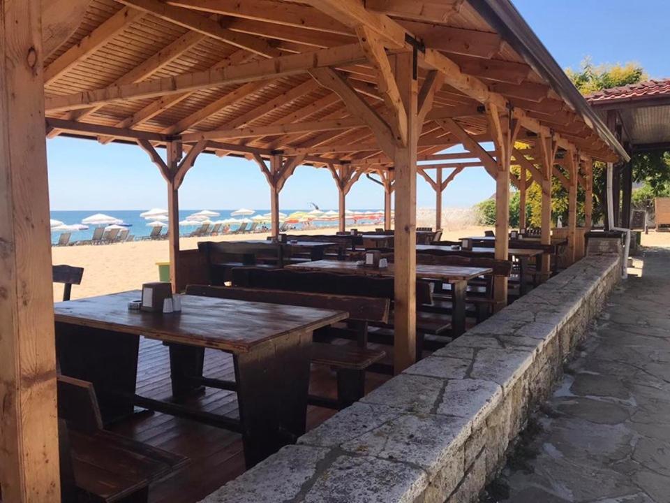 Hvd Viva Club Ultra All Inclusive - Private Beach & Free Parking Golden Sands Exterior photo